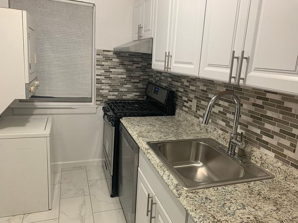 1st image of 7147 260th St #2R