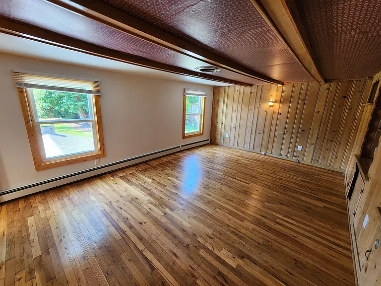105 N Highland St — Photo 37