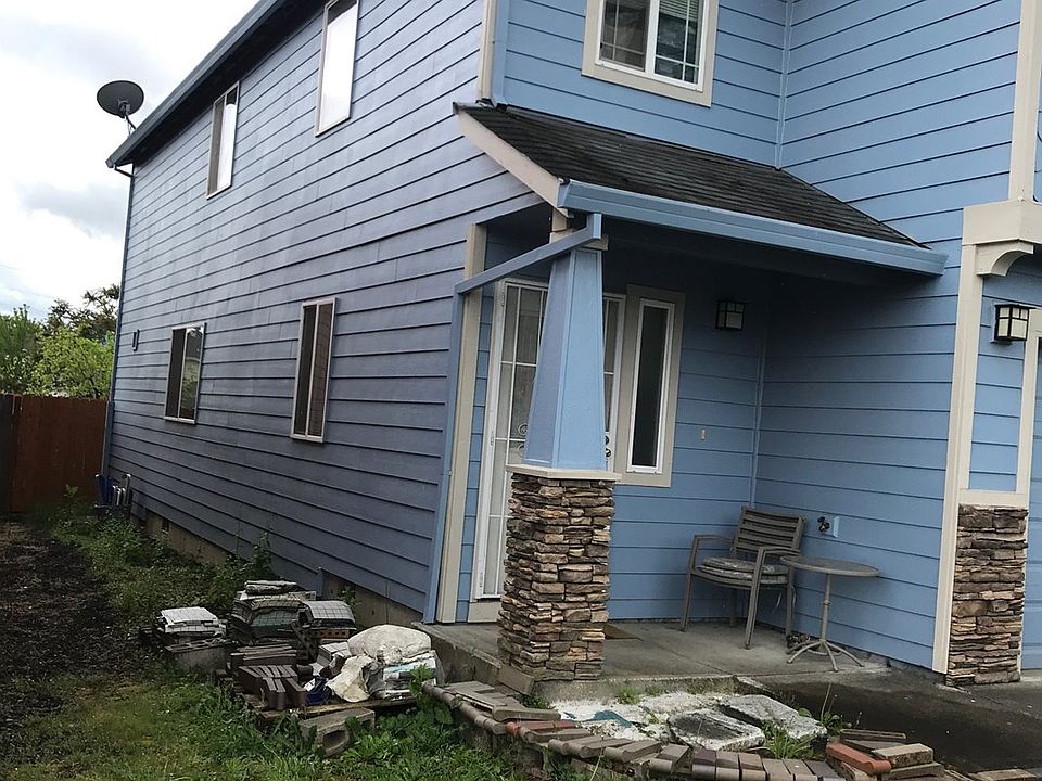 2nd image of 7746 SE Harney St