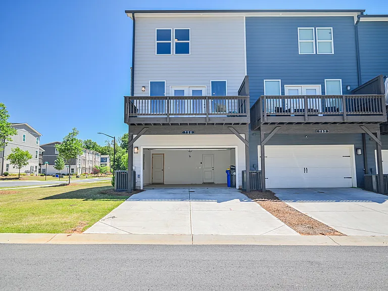 756 Payton Ln — Photo 16