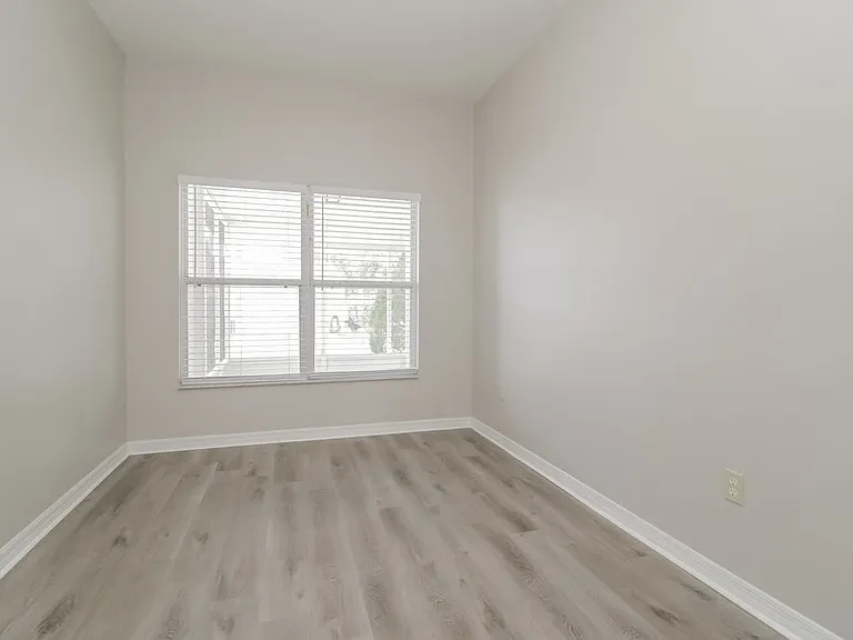 131 Harwood Cir — Photo 13