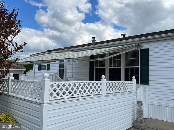4th image of 8830 Bay Ridge Dr