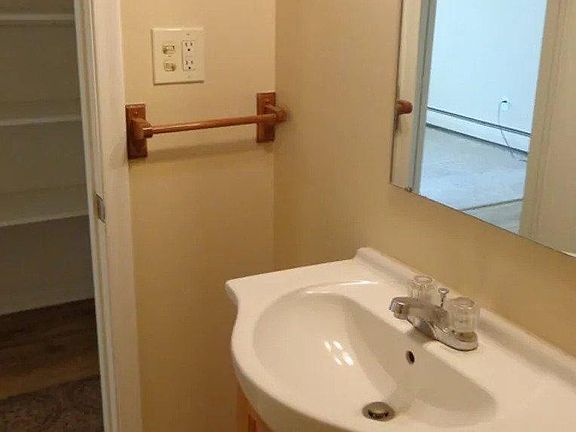 2nd image of 193 Summit View Ct #193