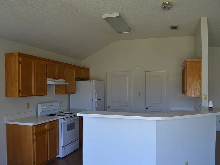2521 Creek Dr — Photo 15