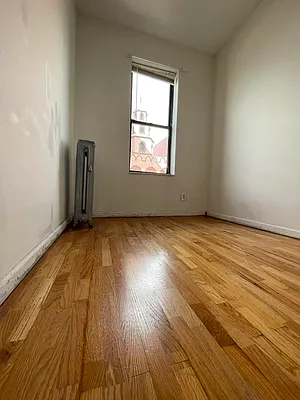 Rented by Compass | media 18