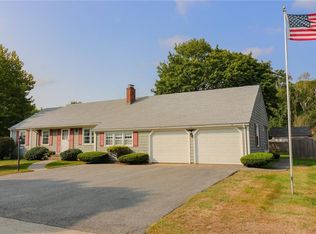 6 Wedgewood Dr, Cumberland, RI 02864