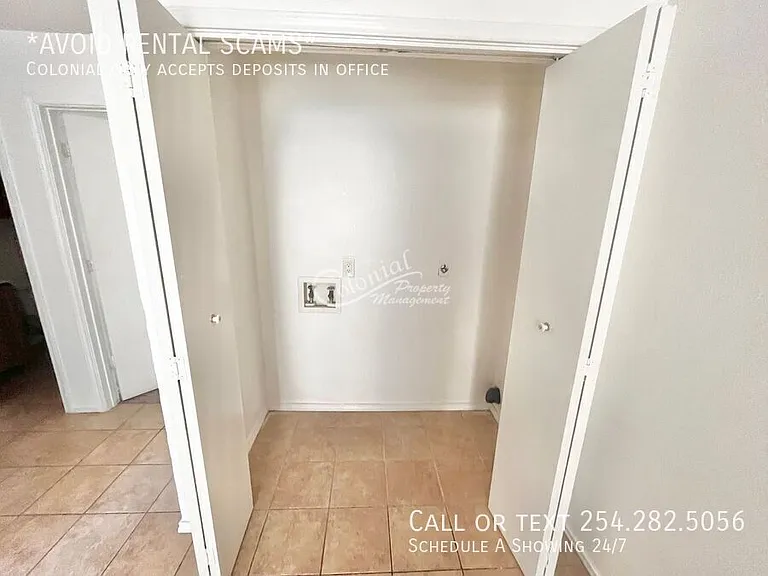 1703 Benttree Dr #B — Photo 7