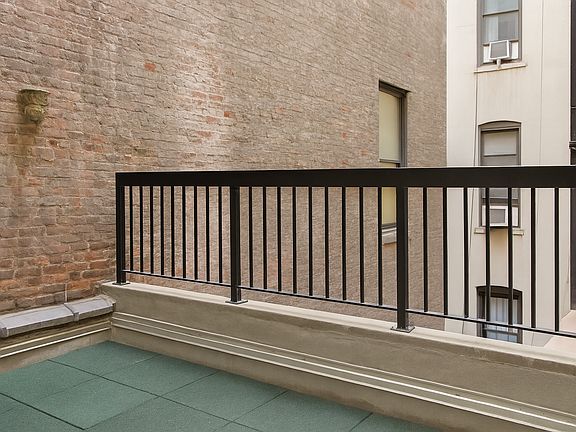 4th image of 56 Macdougal St APT 5