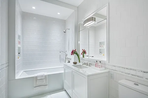 Sold by Corcoran | media 14