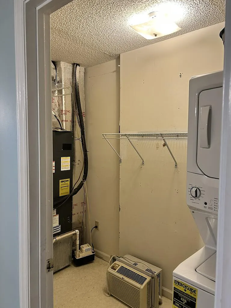 2 bed, 1300 sqft, $1,250 — Photo 4