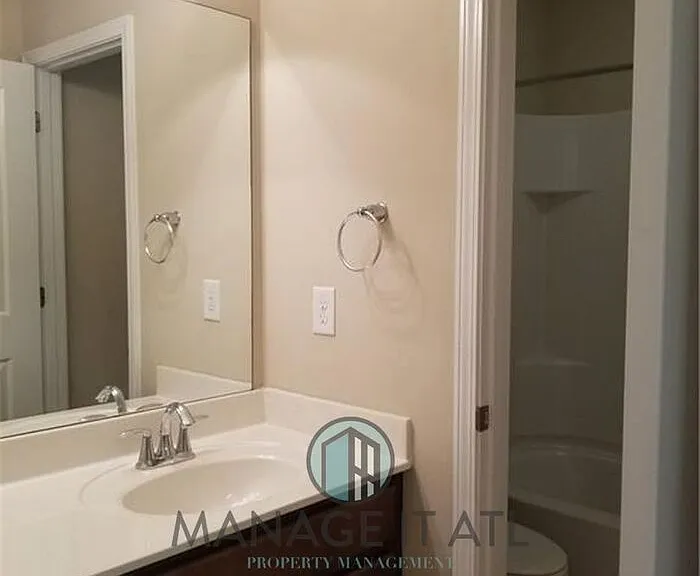 3673 Fallen Oak Dr — Photo 25