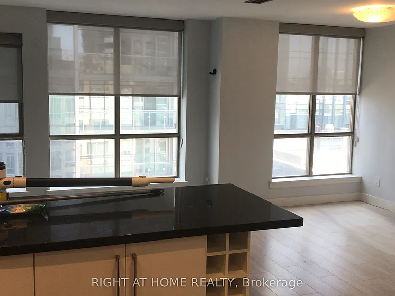 40 Scollard St #1601 — Photo 6