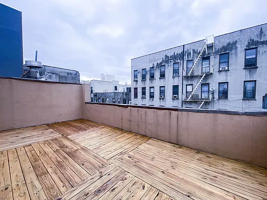 Rented by Compass | media 17