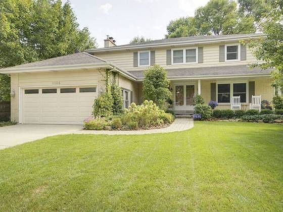 2nd image of 1106 Pine Tree Ln
