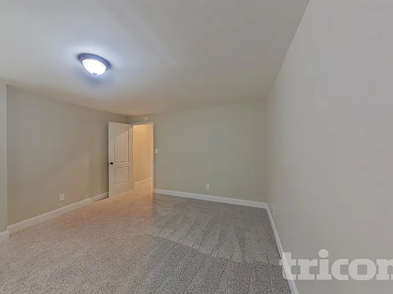 4402 Ridgecrest Dr — Photo 15