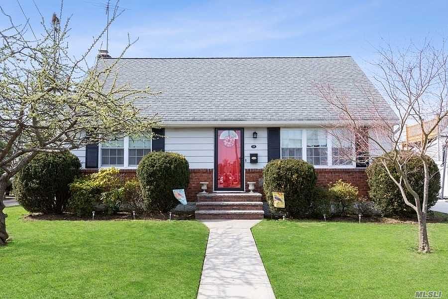 1st image of 77 Brooklyn Ave