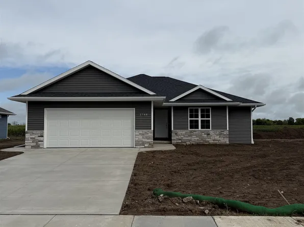1748 Betty Jean Ln, Green Bay, WI 54313