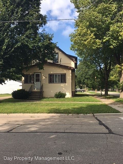 1st image of 900 S Oakland Ave