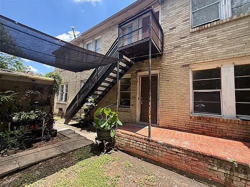 7002 Vandeman St #5 Photo 1