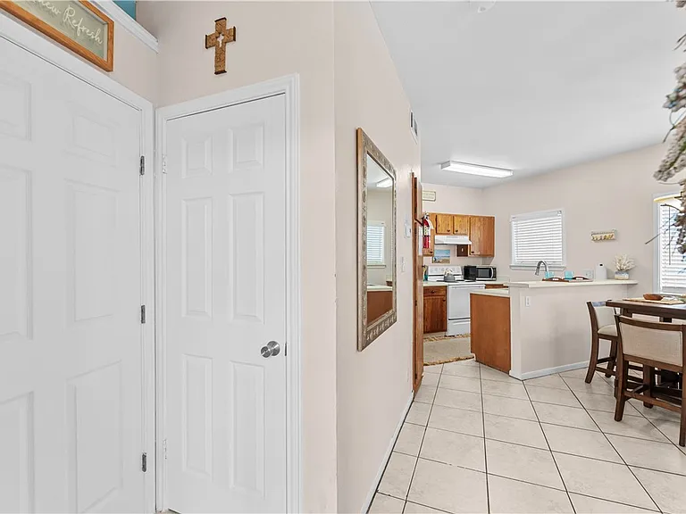 15010 Leeward Dr #104 — Photo 9