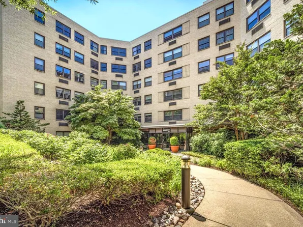 1801 Clydesdale Pl NW APT 307, Washington, DC 20009