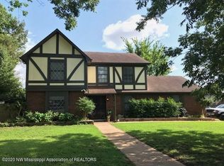 299 Meadow Cv, Southaven, MS 38671
