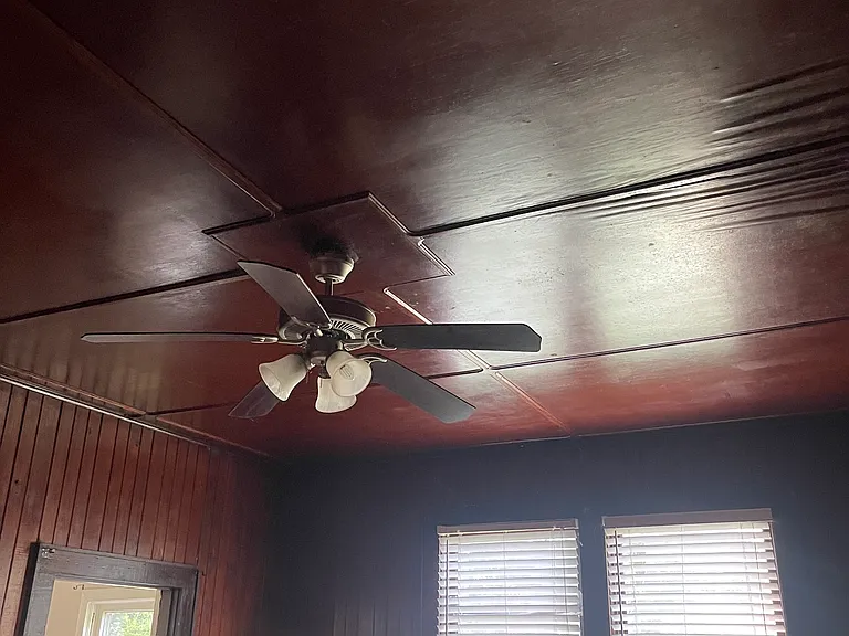 305 J.t. Polk Dr — Photo 15