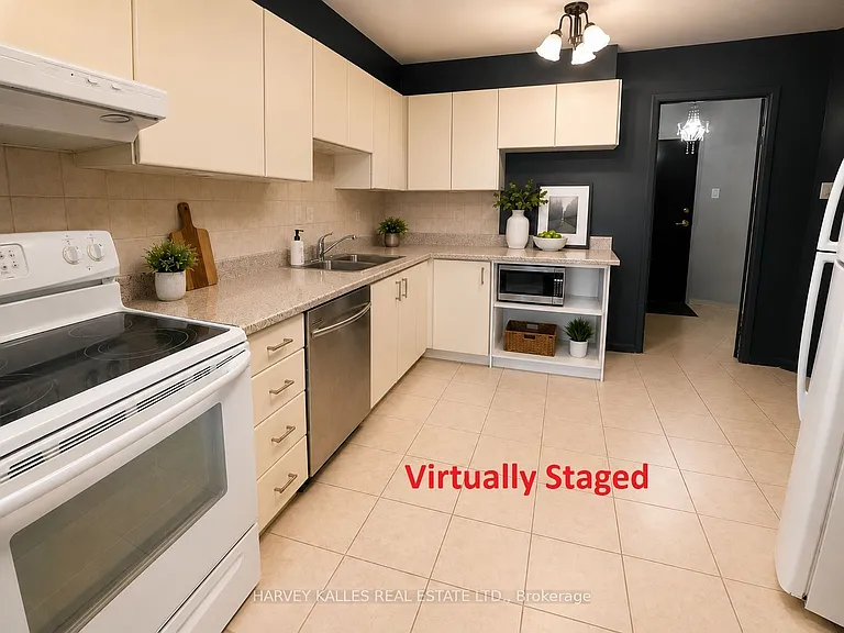 150 Neptune Dr #704 — Photo 9