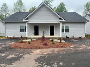 242 W Reedy Fork Rd, Seneca, SC 29678