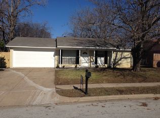 5905 Cathy Ct, Watauga, TX 76148