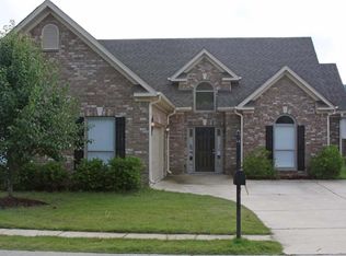 2021 Forest Lakes Ln, Sterrett, AL 35147