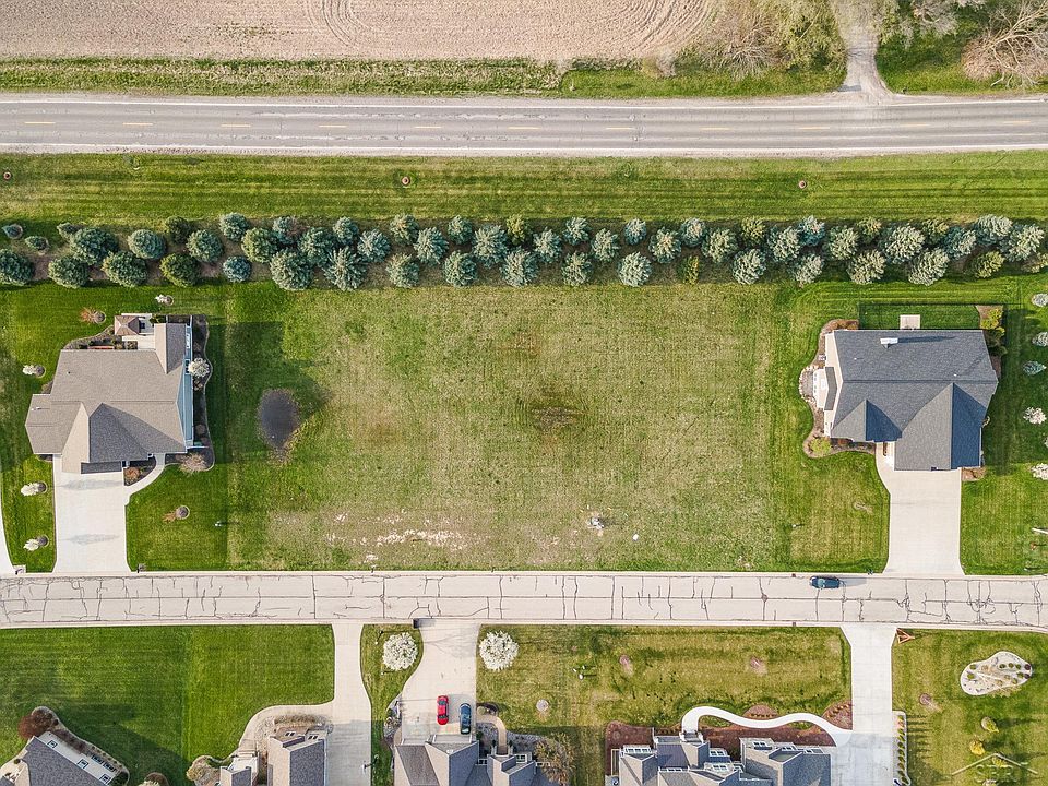 1st image of 6044 Shadbush Dr