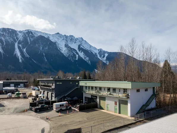 1920 Carpenter Rd #3, Squamish Lillooet, BC V0N 2L0