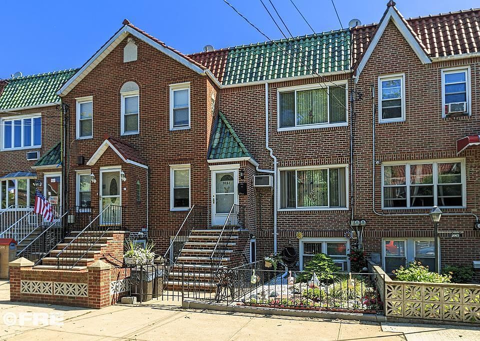 1st image of 2061 E 34th St