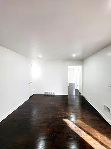 2209 E Park Pl #4 Photo 1