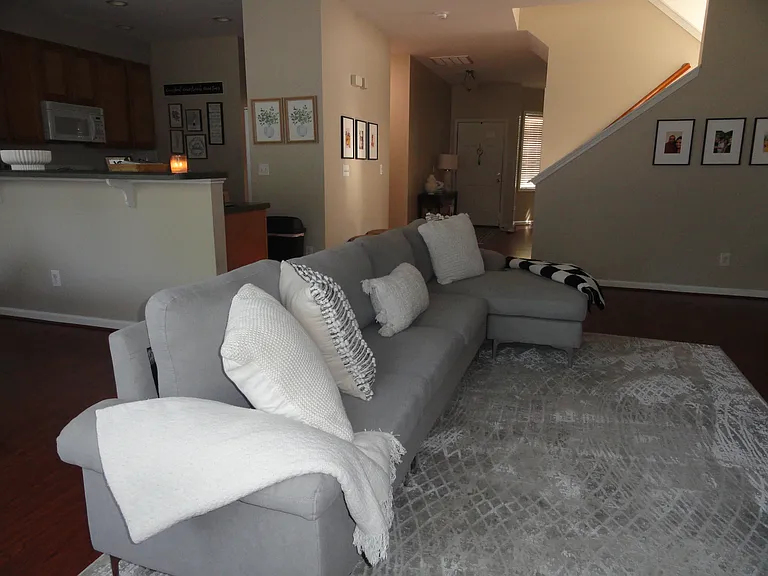 2110 Cedar Grove Dr — Photo 5