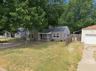 3114 E Range Rd, Wichita, KS 67216