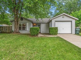 2295 S Camron Cir, Fayetteville, AR 72701