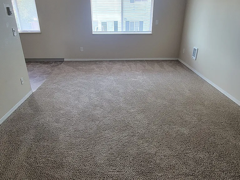 23134 NE Halsey St #10 — Photo 24