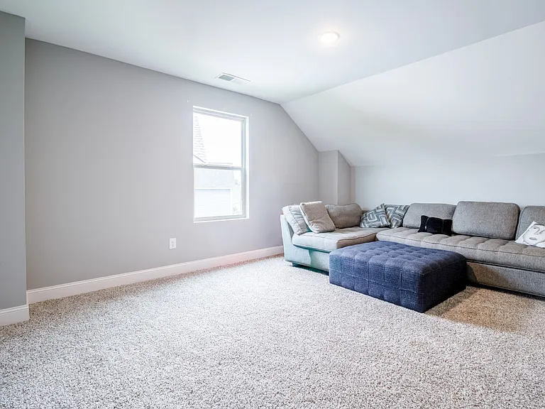 628 Bella Ct — Photo 31