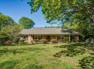 112 Lakenheath Ln, Matthews, NC 28105