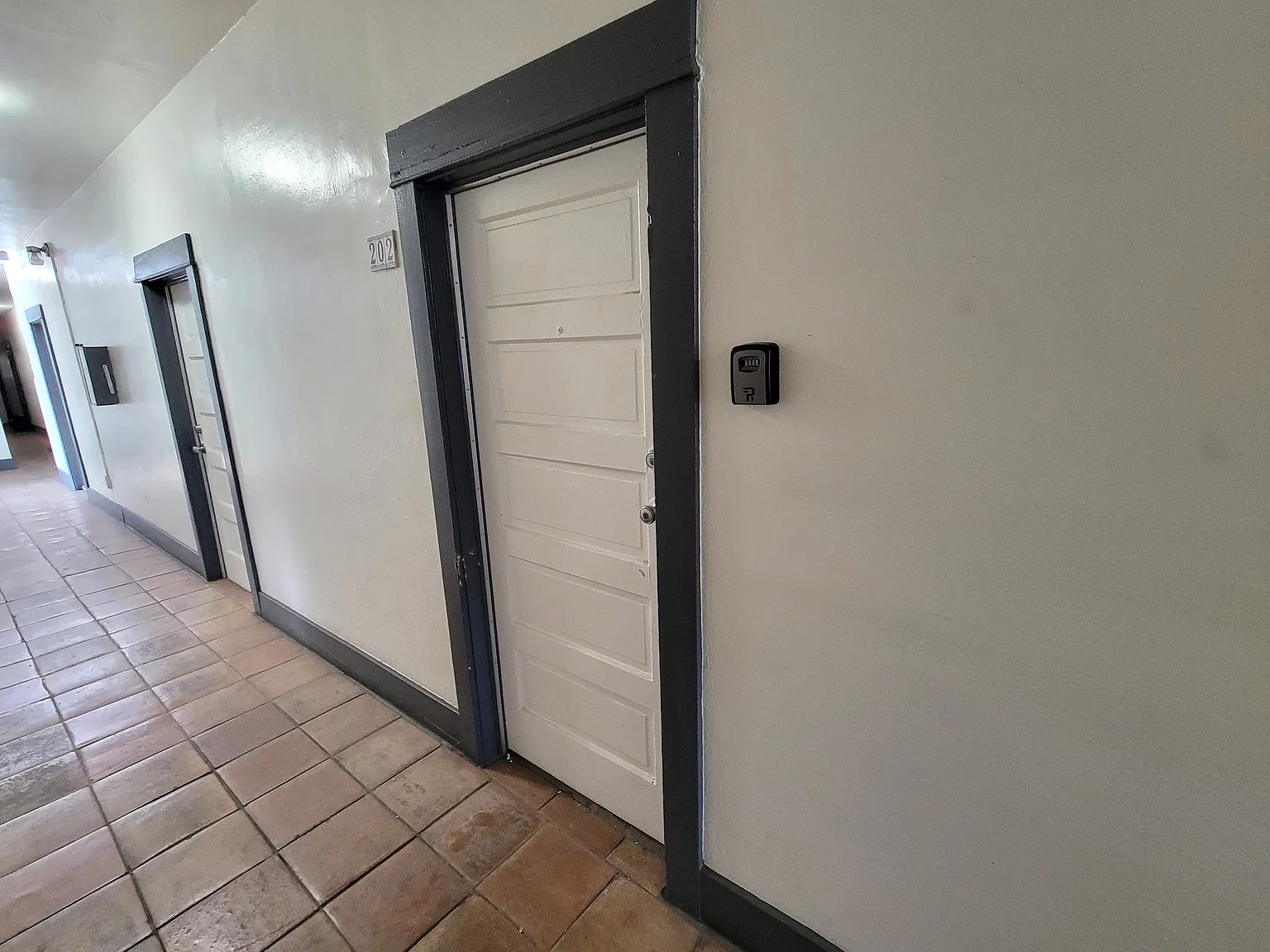 Studio, 450 sqft, $1,800 — Photo 4