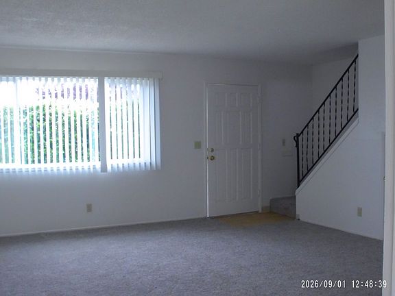 4th image of 970 Linda Ln #B