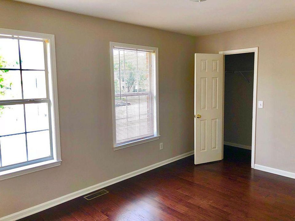 1st image of 2657 Blakemore Ave