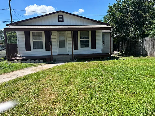 525 W King Ave Photo 1