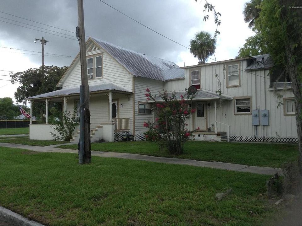 800 Oak St Palatka FL Zillow