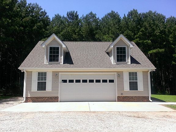 3rd image of 843 Granite Hall Dr