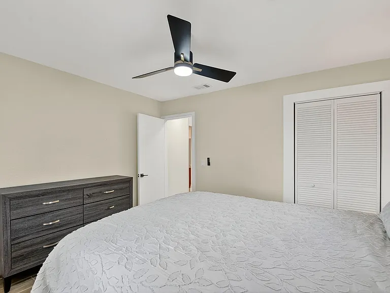5008 Parker Ave — Photo 23