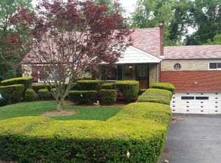 117 Sycamore Dr, Penn Hills, PA 15235