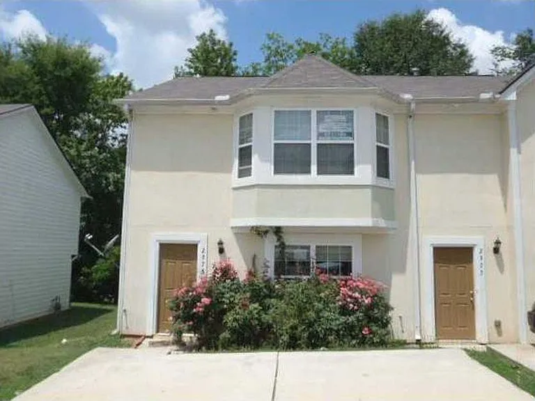 2975 Fields Dr — Photo 1